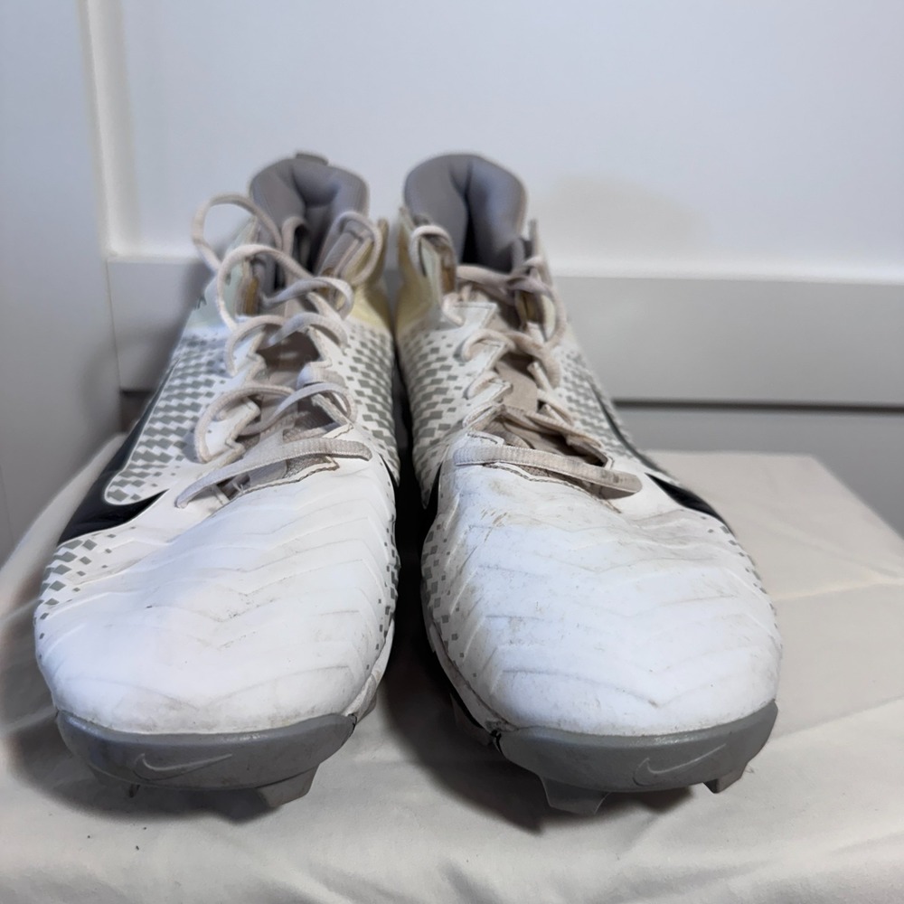 Nike Alpha Menace 2 Shark White Wolf Gray Mens Football Cleat AQ7653-100 Size 14
